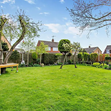 1 Bed In North Yorkshire Hh097 * هاروغايت